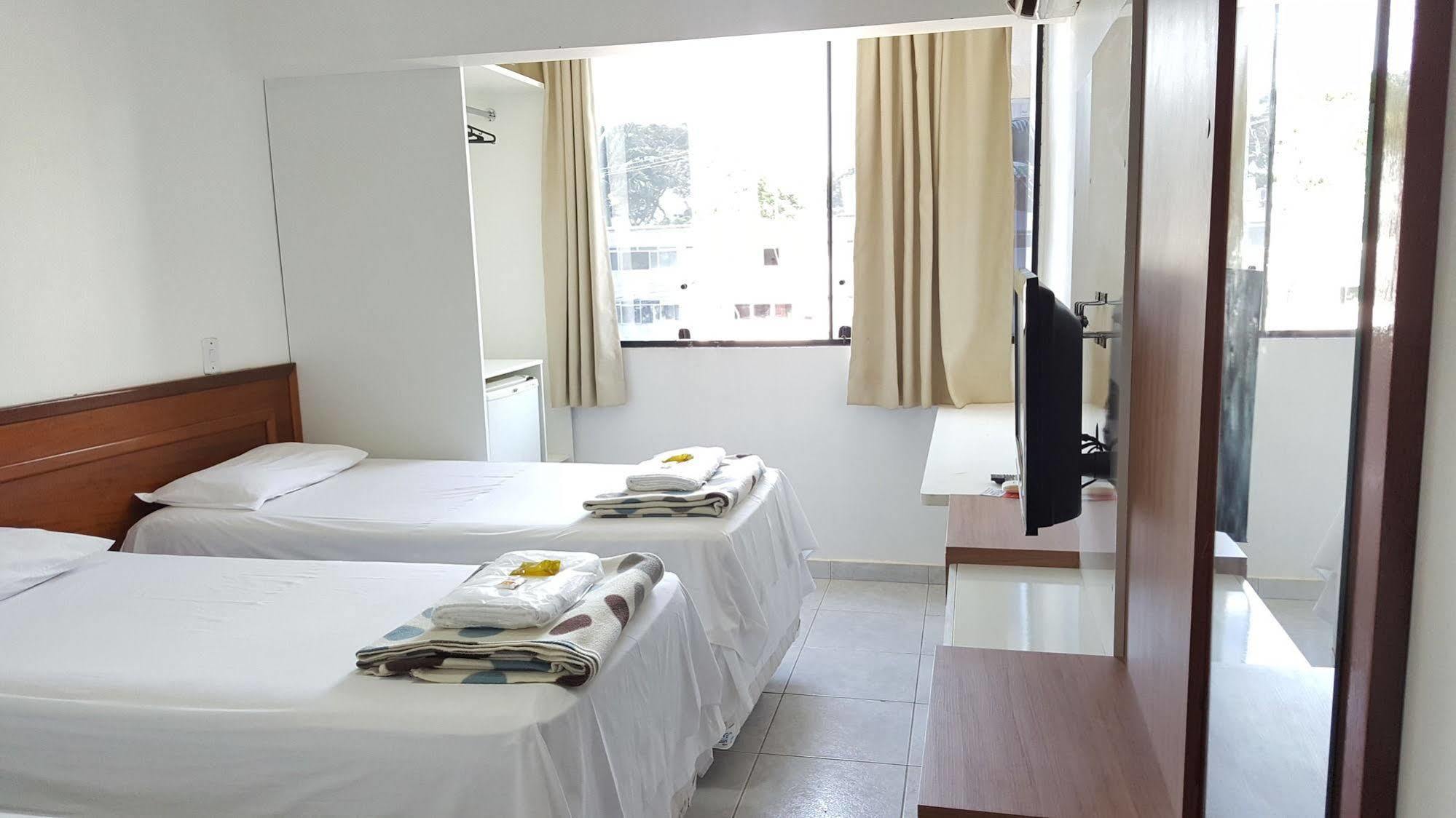 Ht Suites Mobiliadas Brasilia Bagian luar foto